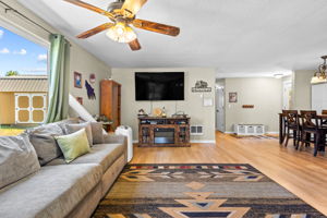 402 SW Ivy RD 6
