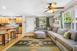 402 SW Ivy RD 8