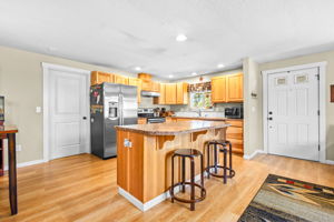 402 SW Ivy RD 10