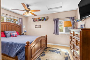 402 SW Ivy RD 18