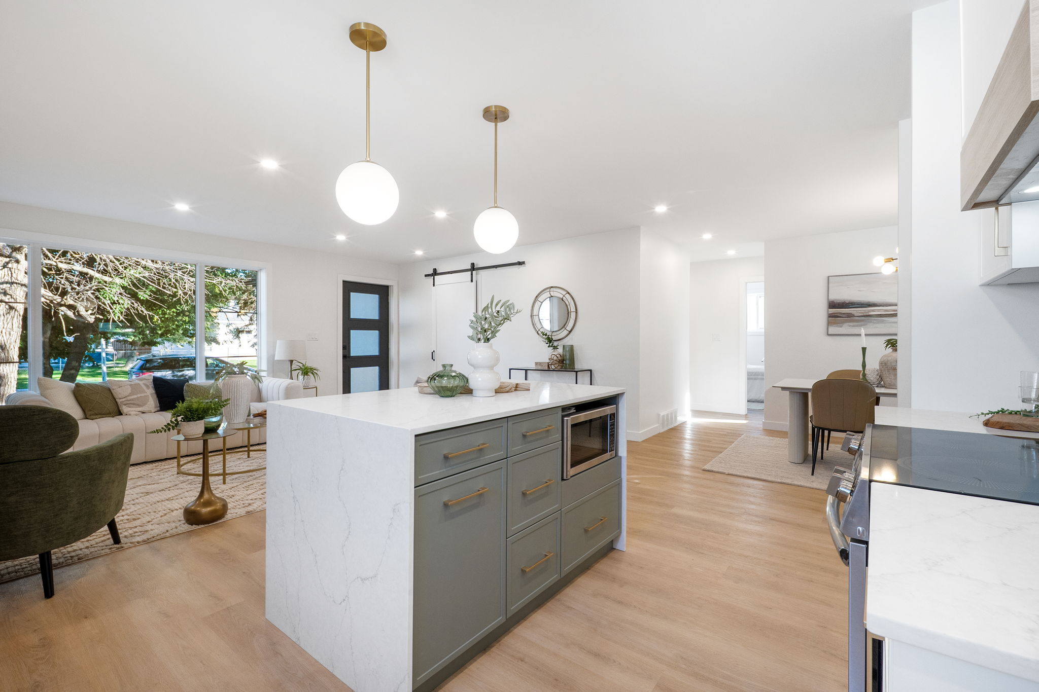 402 Whitegates Crescent - Interior-7