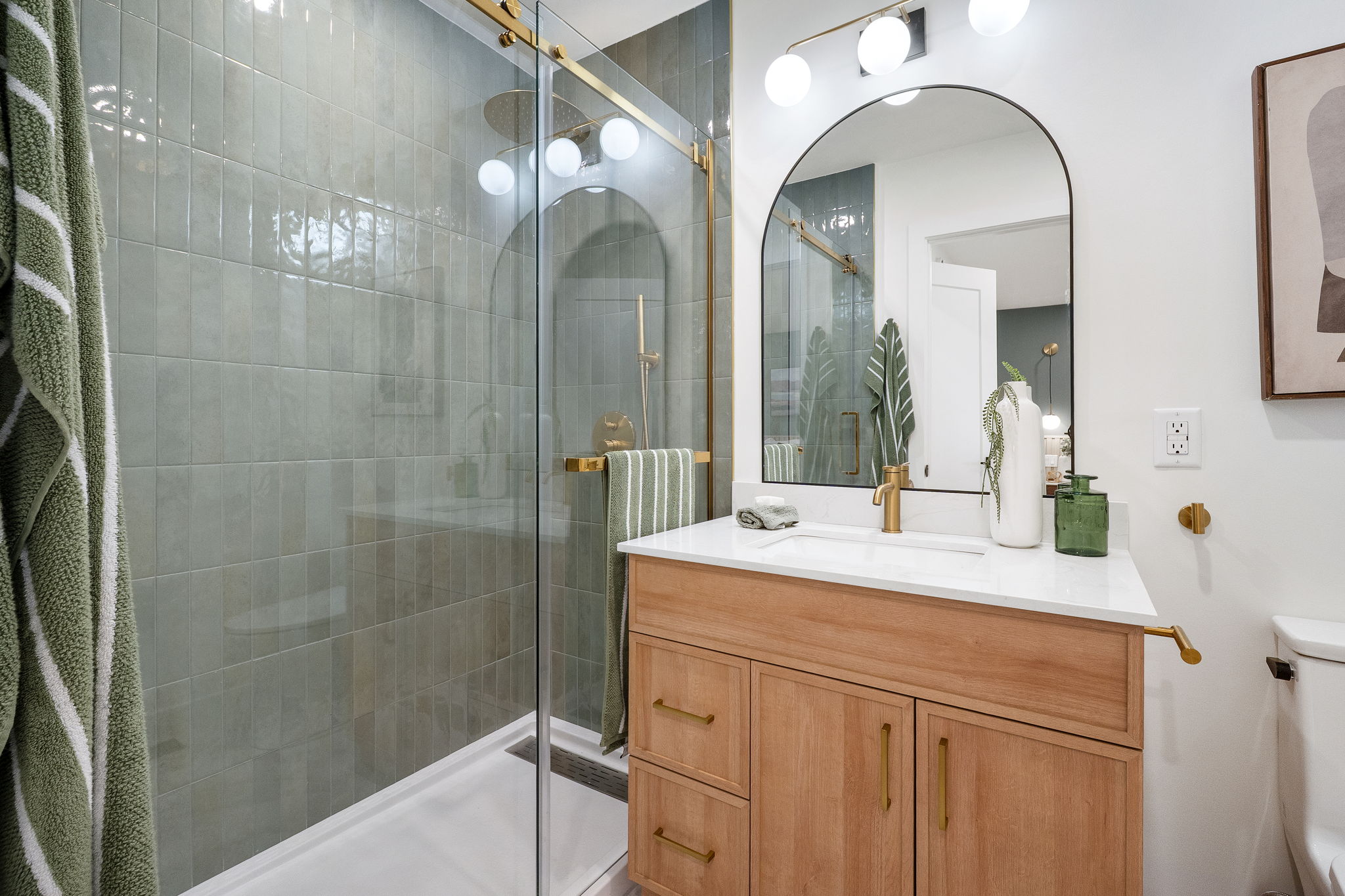 402 Whitegates Crescent - Interior-18