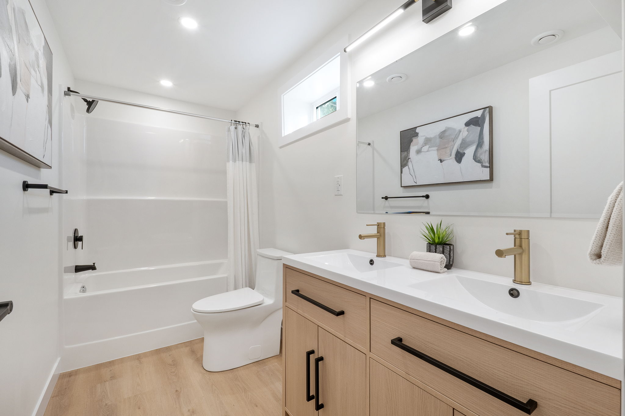 402 Whitegates Crescent - Interior-27