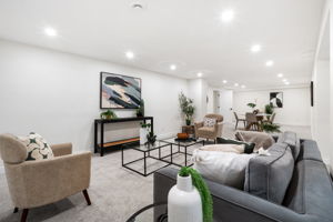 402 Whitegates Crescent - Interior-21