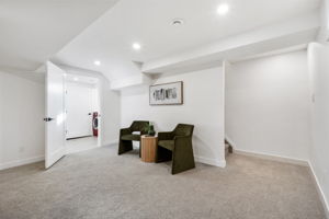 402 Whitegates Crescent - Interior-23