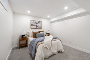 402 Whitegates Crescent - Interior-28