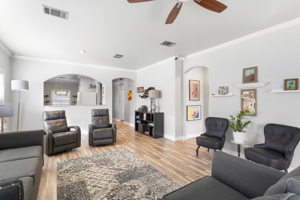 402 Wiley St, Hutto, TX 78634, USA Photo 14