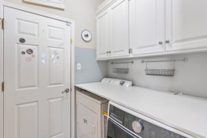 402 Wiley St, Hutto, TX 78634, USA Photo 6