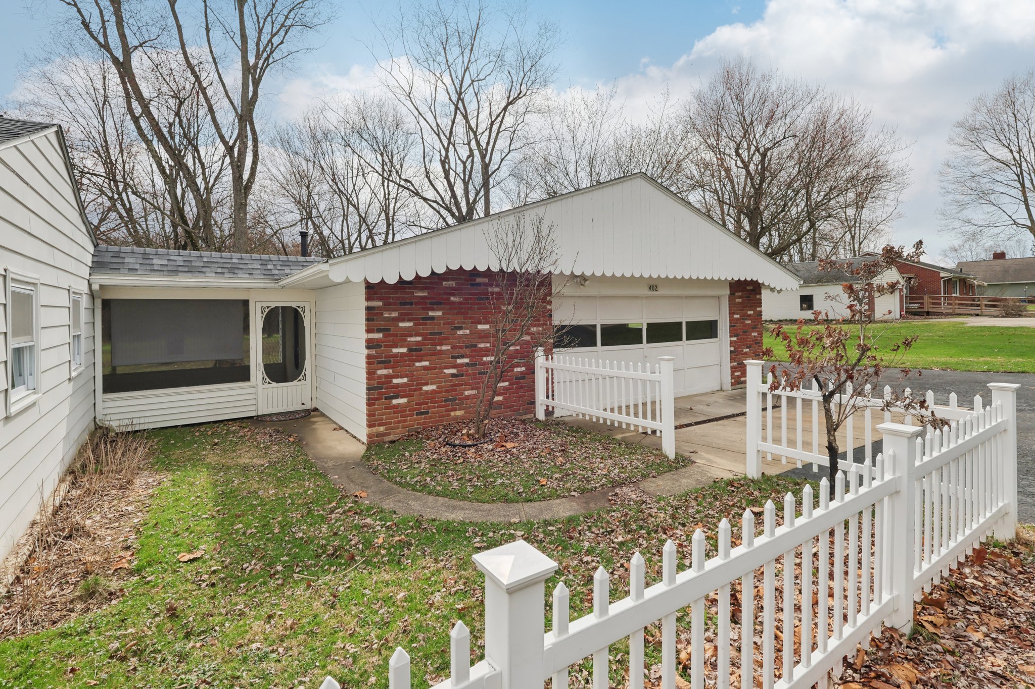 Yager Rd-S1303-004.jpg