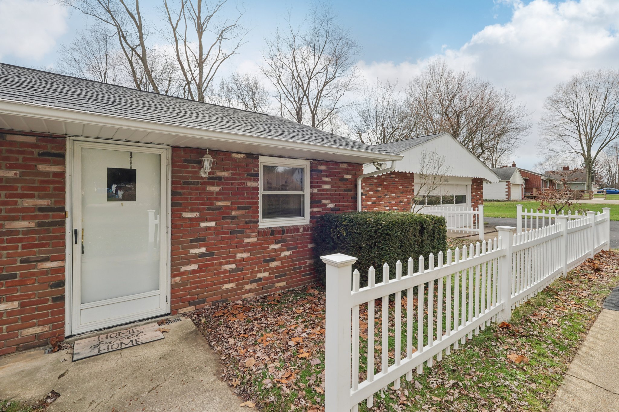 Yager Rd-S1303-007.jpg