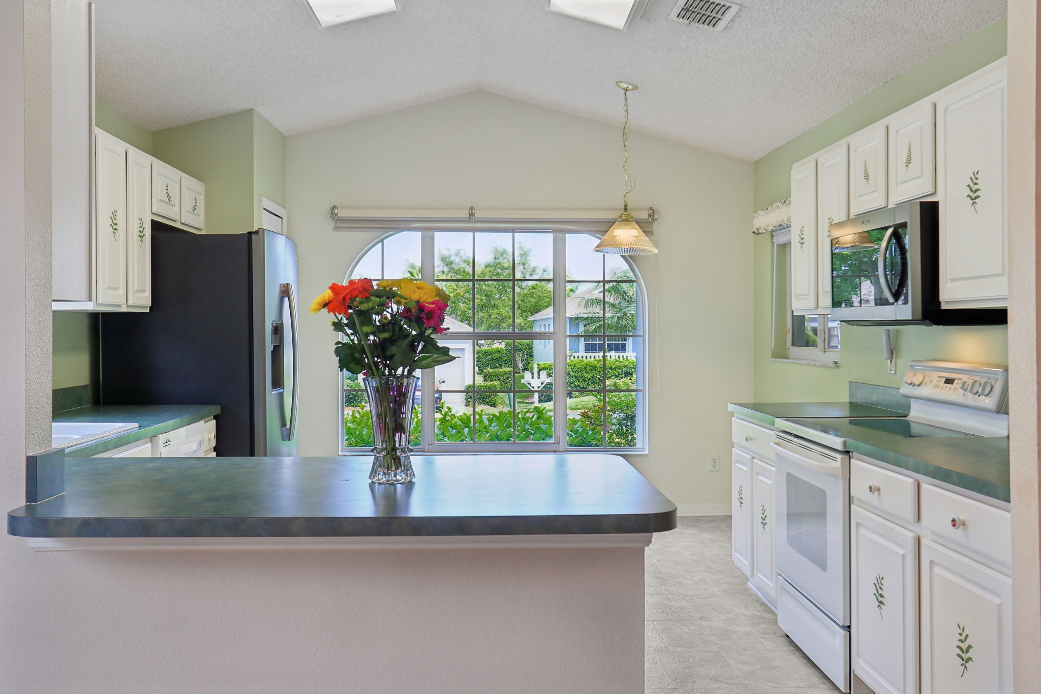 Capland Ave-014