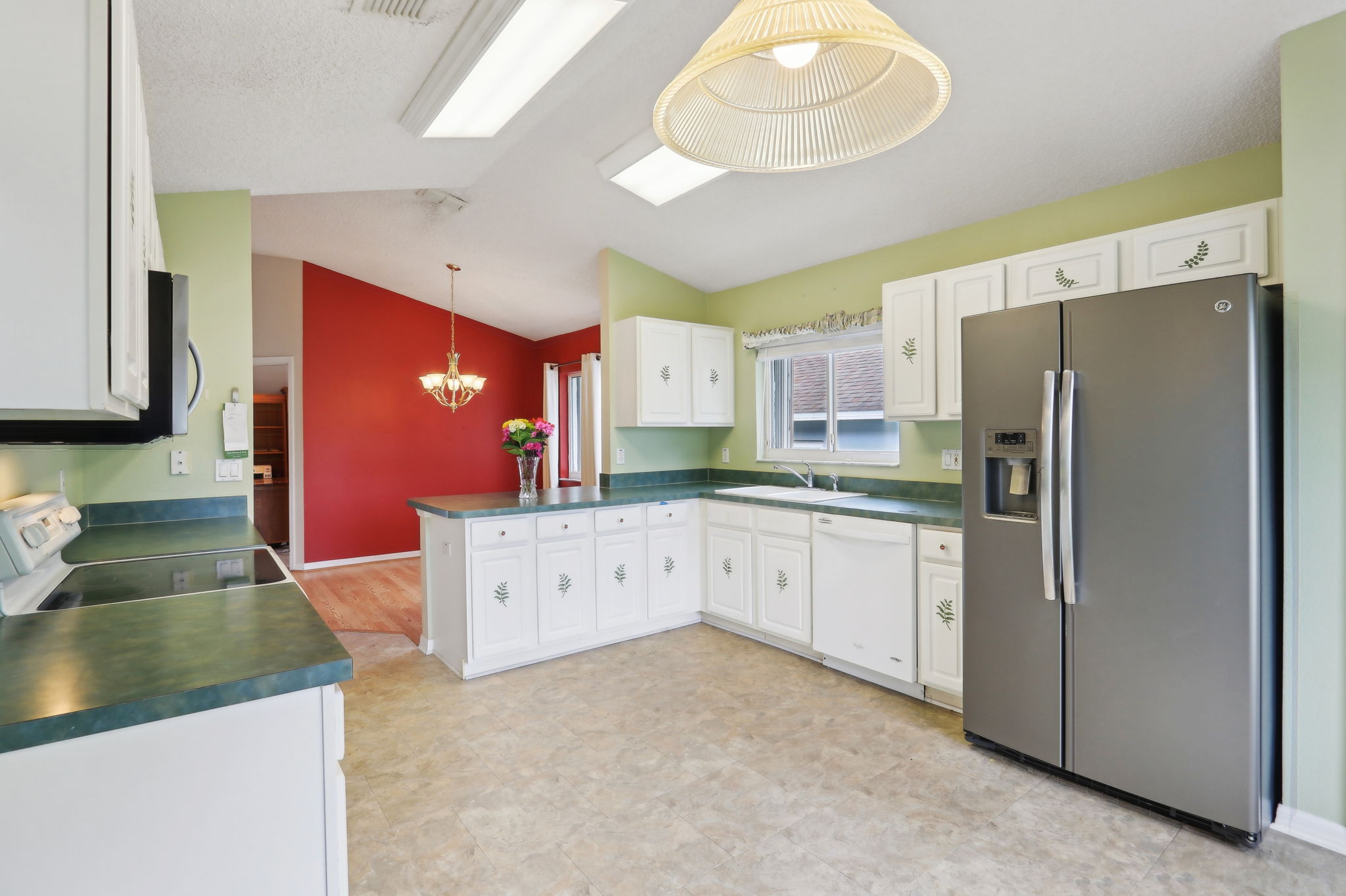 Capland Ave-016