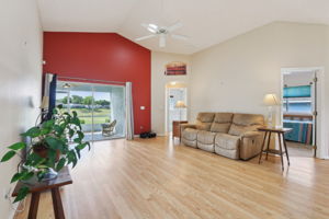 Capland Ave-007