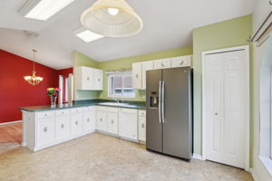 Capland Ave-021