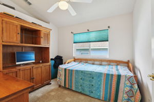 Capland Ave-025