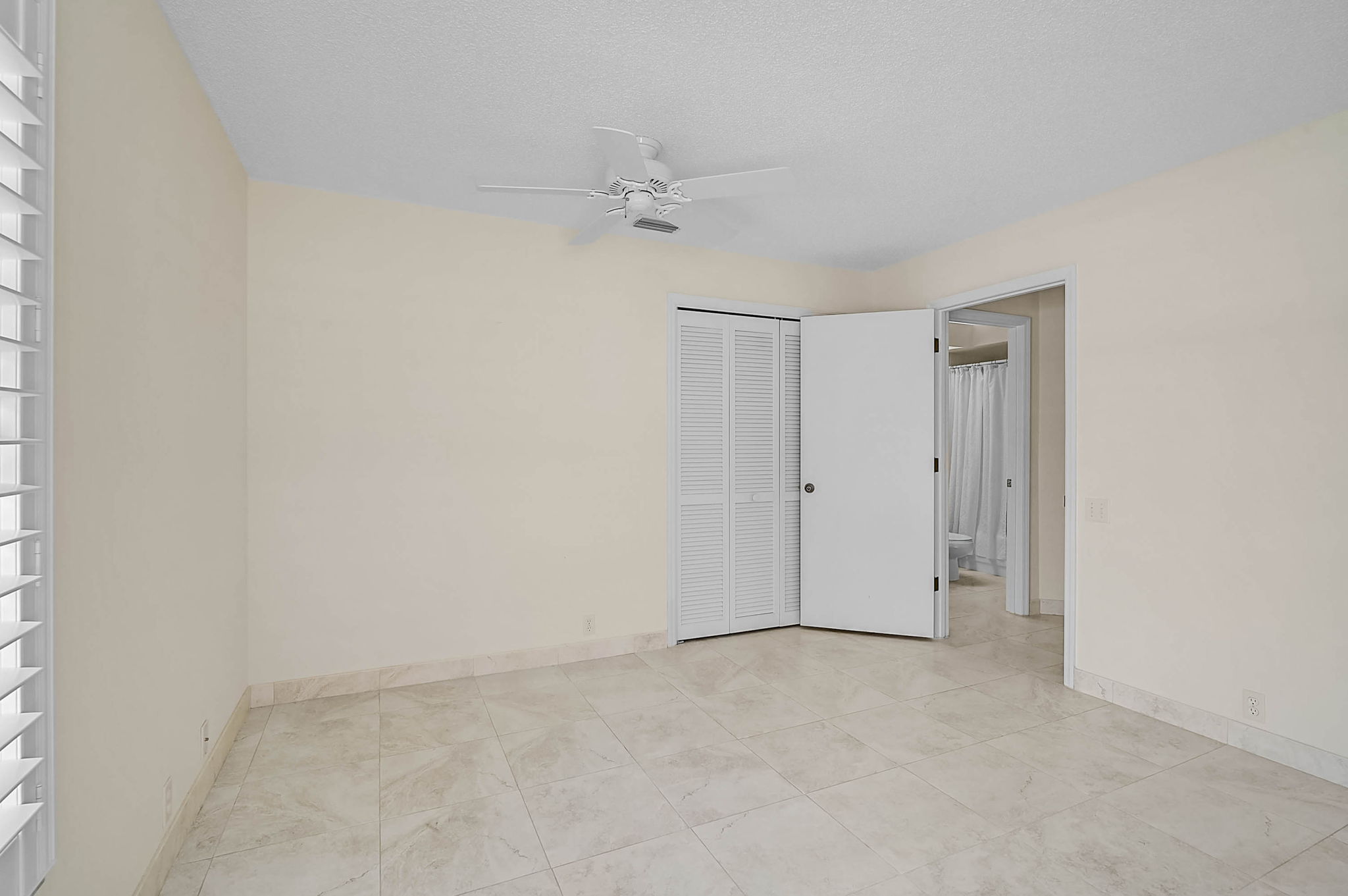 4020 Murfield Dr E-9