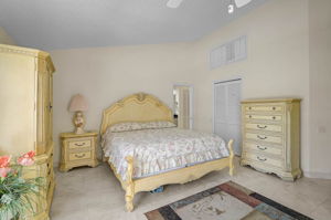 4020 Murfield Dr E-12