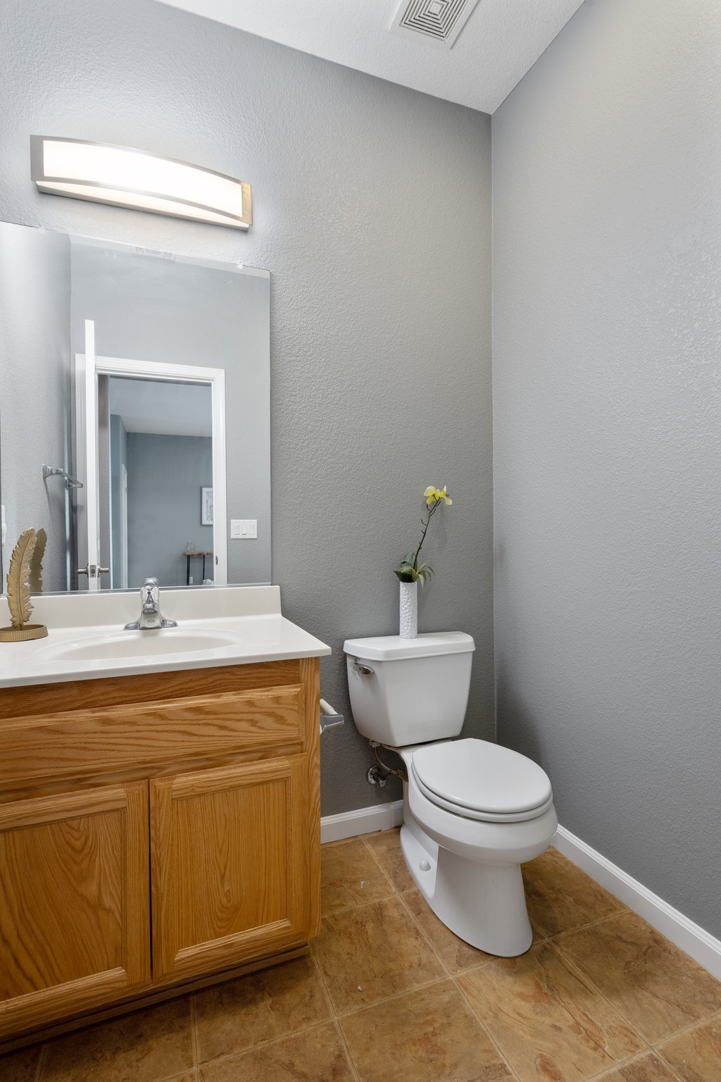 4020 Neapolis Ln, Sacramento, CA 95834, US Photo 13