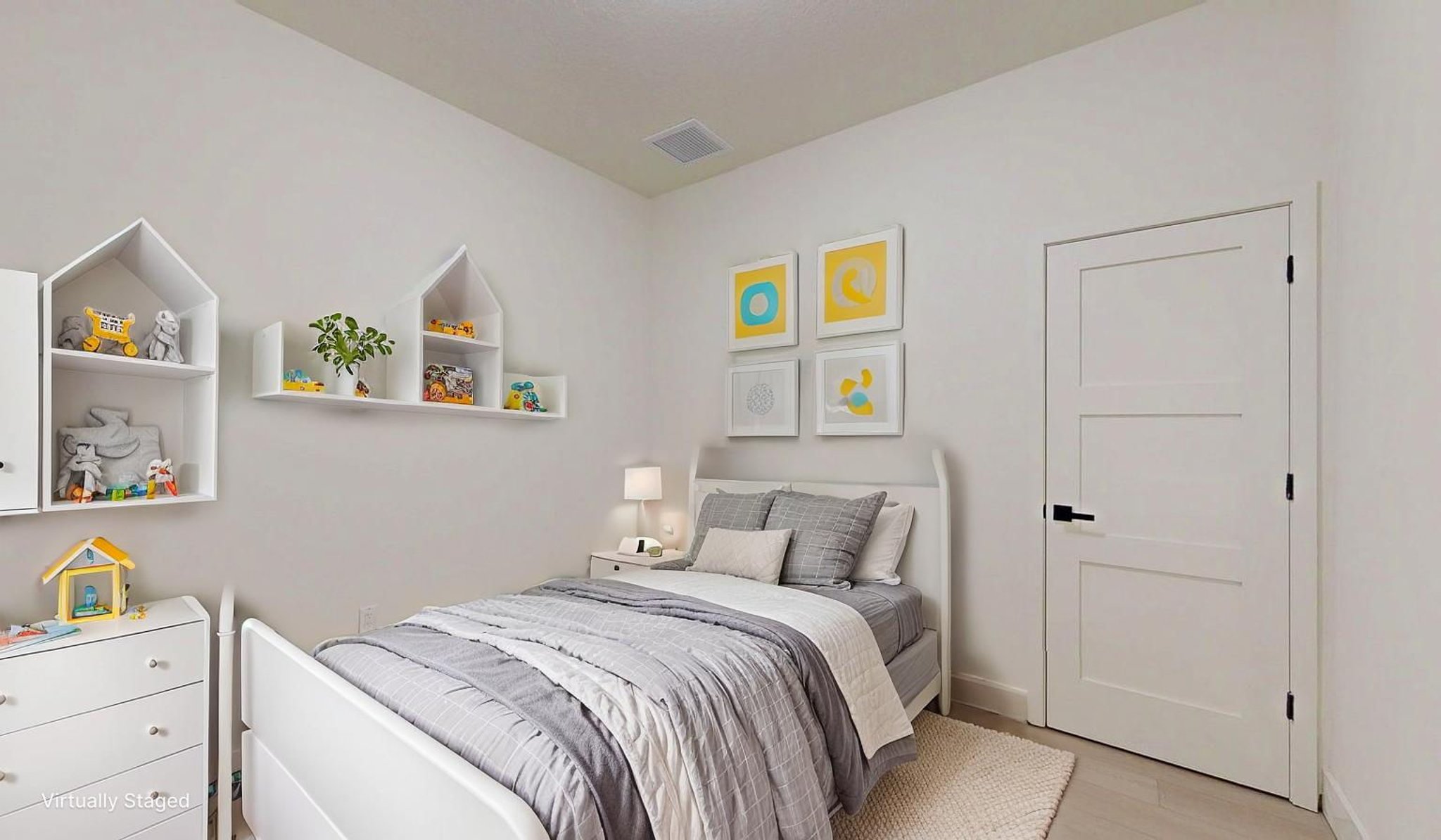 Henry for Jason-10 virtually staged.jpeg