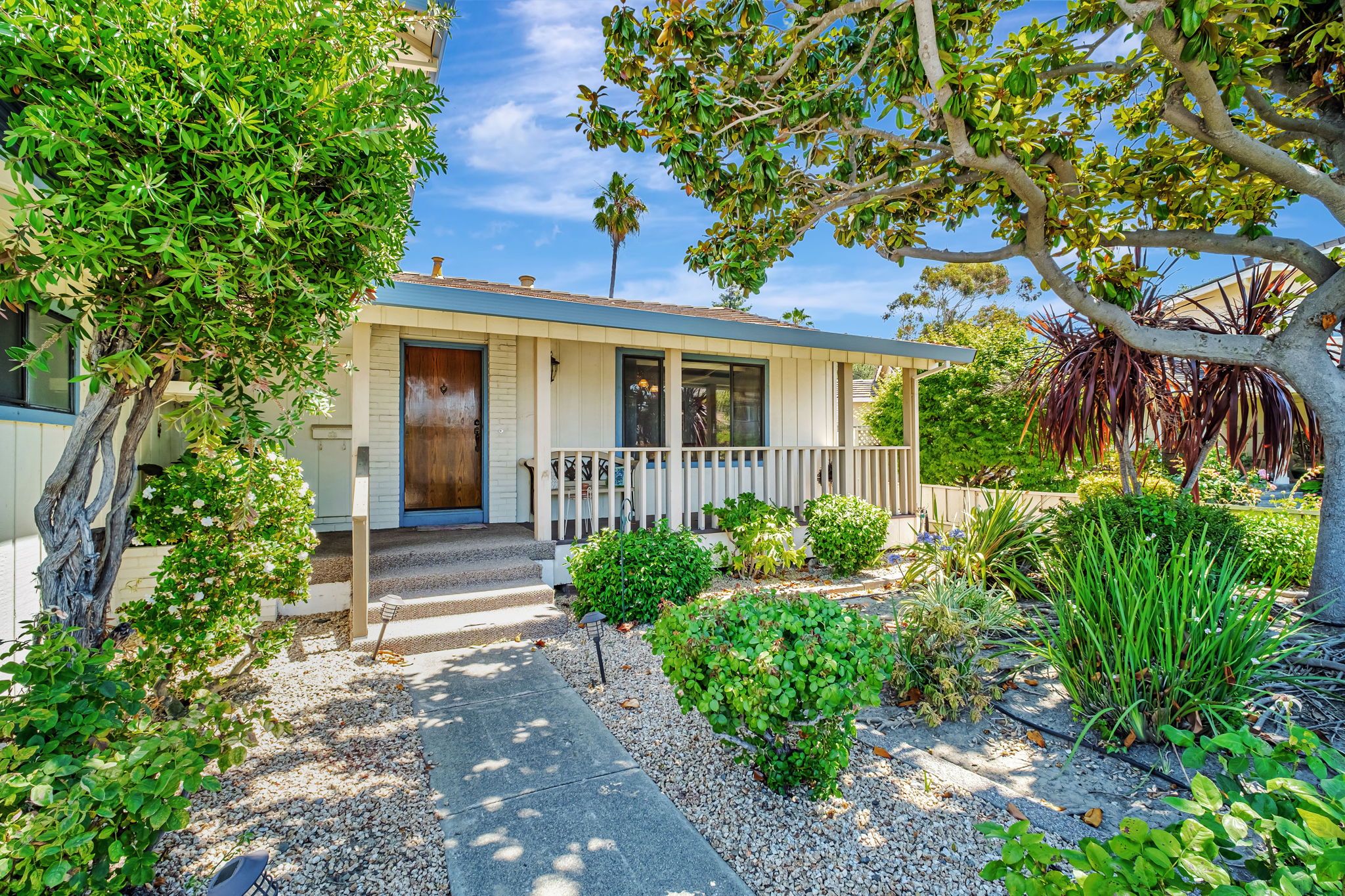 004_40204 Hacienda Ct