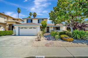 001_40204 Hacienda Ct