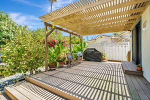 044_40204 Hacienda Ct