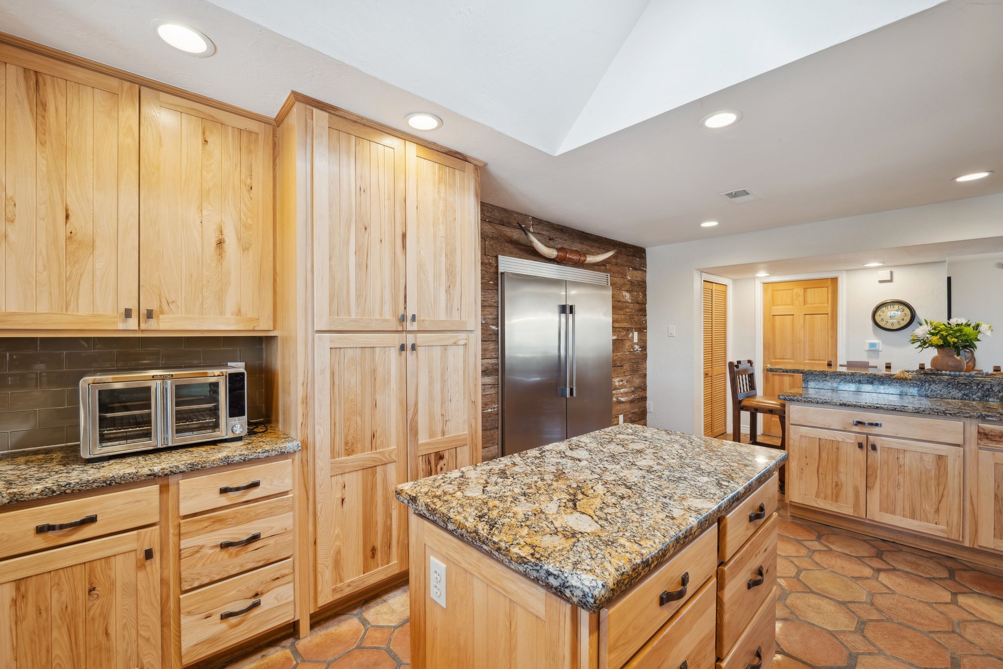 40205 N 26th St-021.jpg