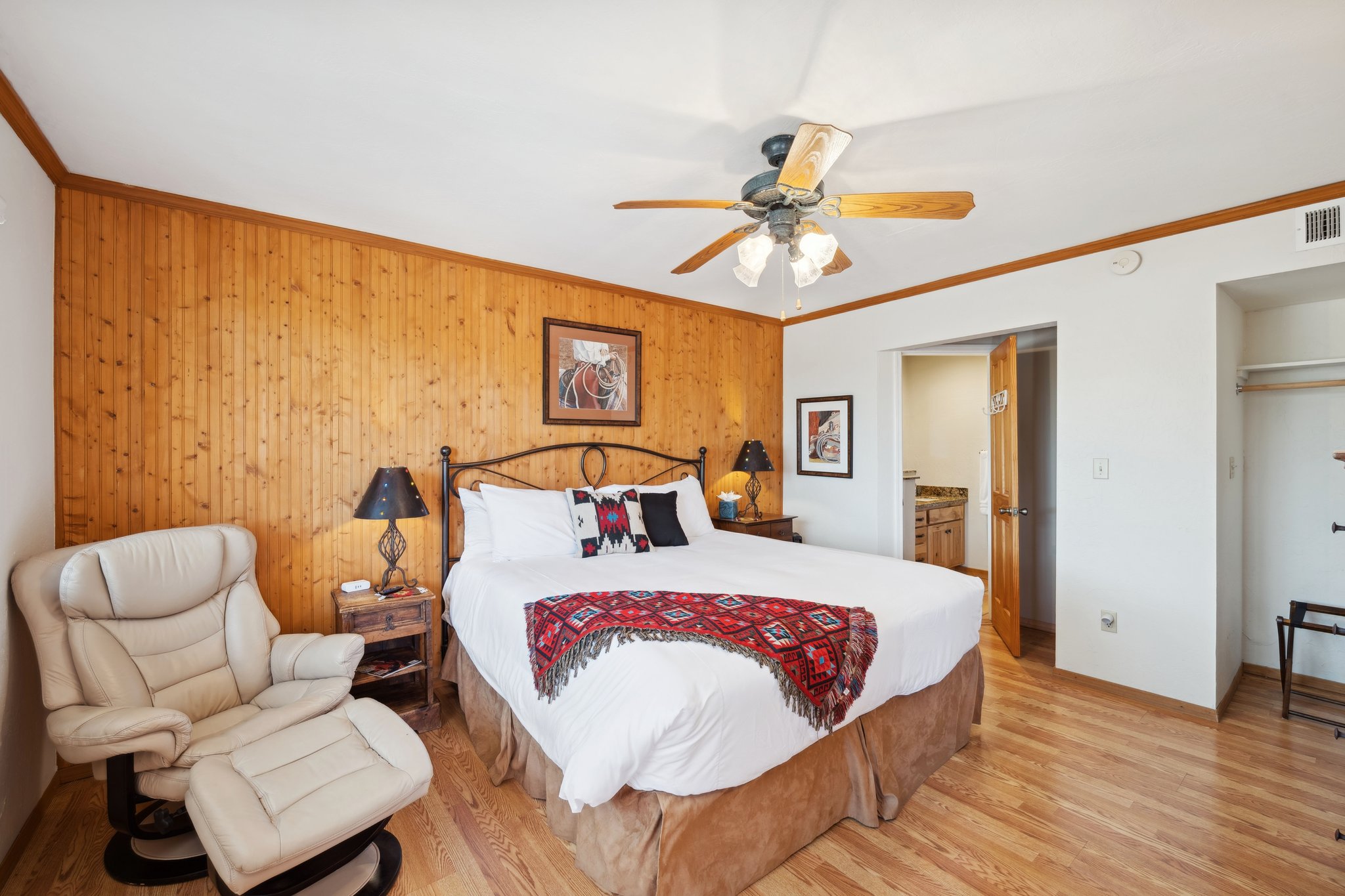 40205 N 26th St-061.jpg