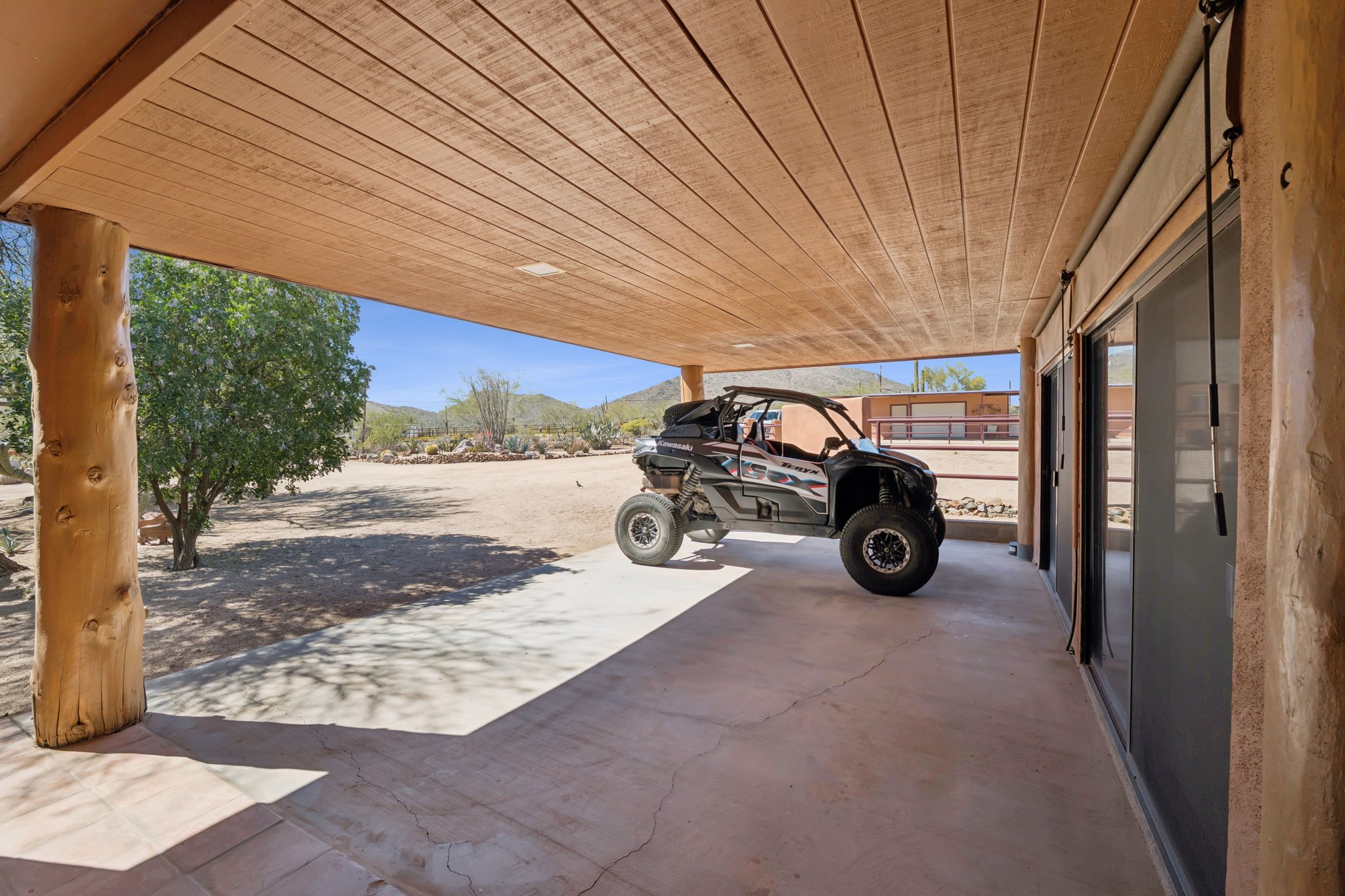 40205 N 26th St-076.jpg