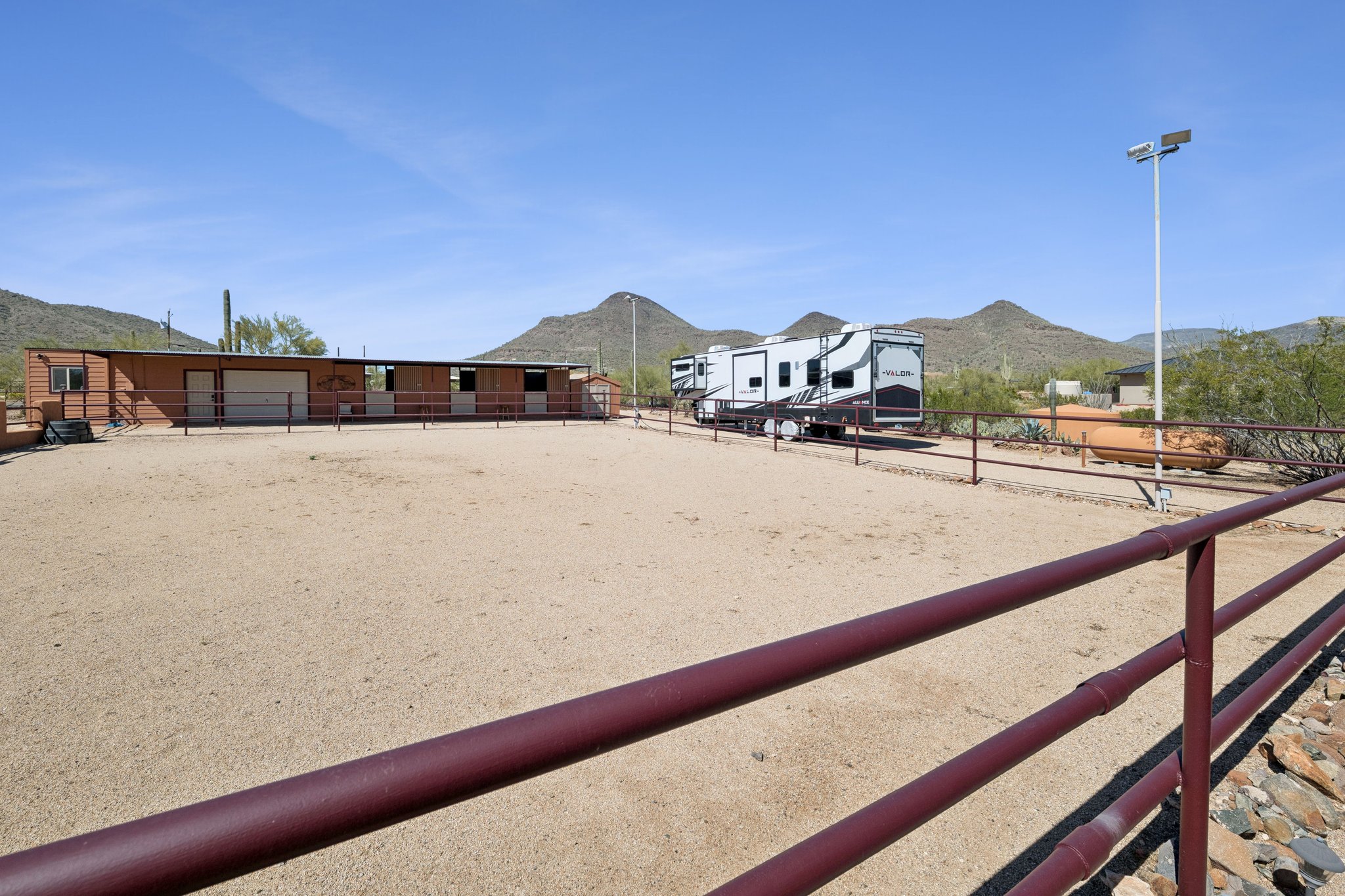 40205 N 26th St-080.jpg