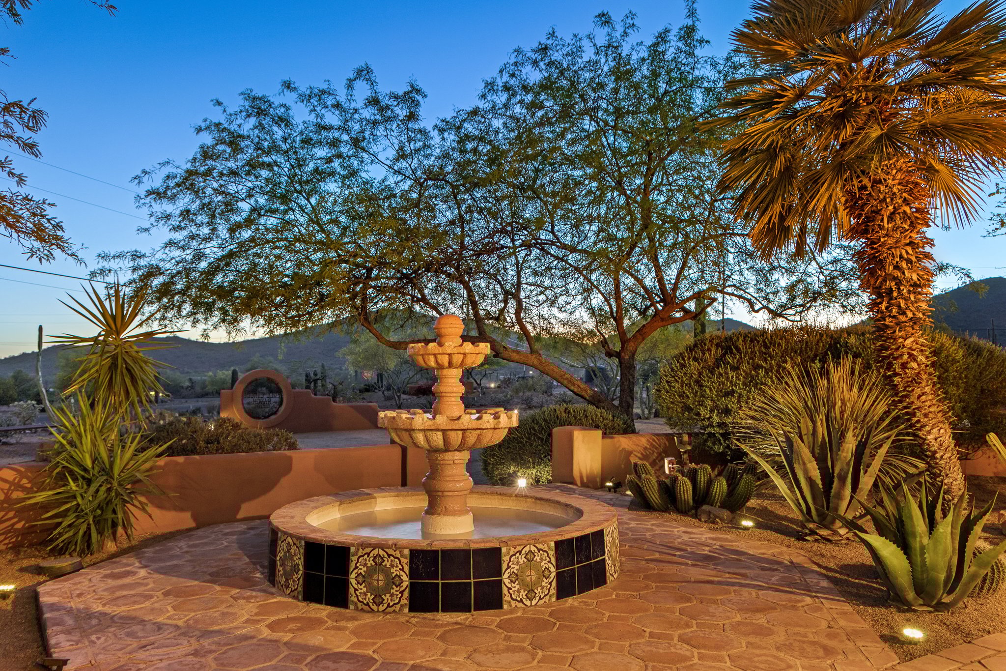 40205 N 26th St, Cave Creek, AZ 85331 - 016.jpg