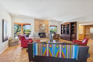 40205 N 26th St-006.jpg