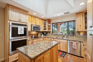 40205 N 26th St-019.jpg