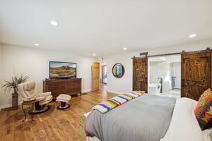 40205 N 26th St-027.jpg