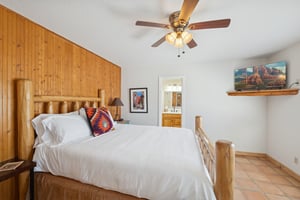 40205 N 26th St-030.jpg