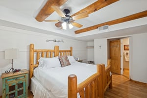 40205 N 26th St-040.jpg