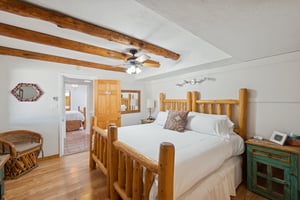 40205 N 26th St-042.jpg