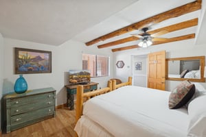 40205 N 26th St-043.jpg