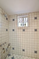 40205 N 26th St-059.jpg