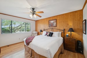 40205 N 26th St-062.jpg