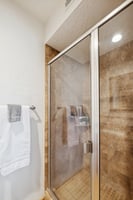 40205 N 26th St-065.jpg