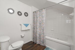  Photo 24