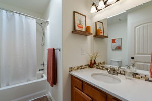  Photo 31