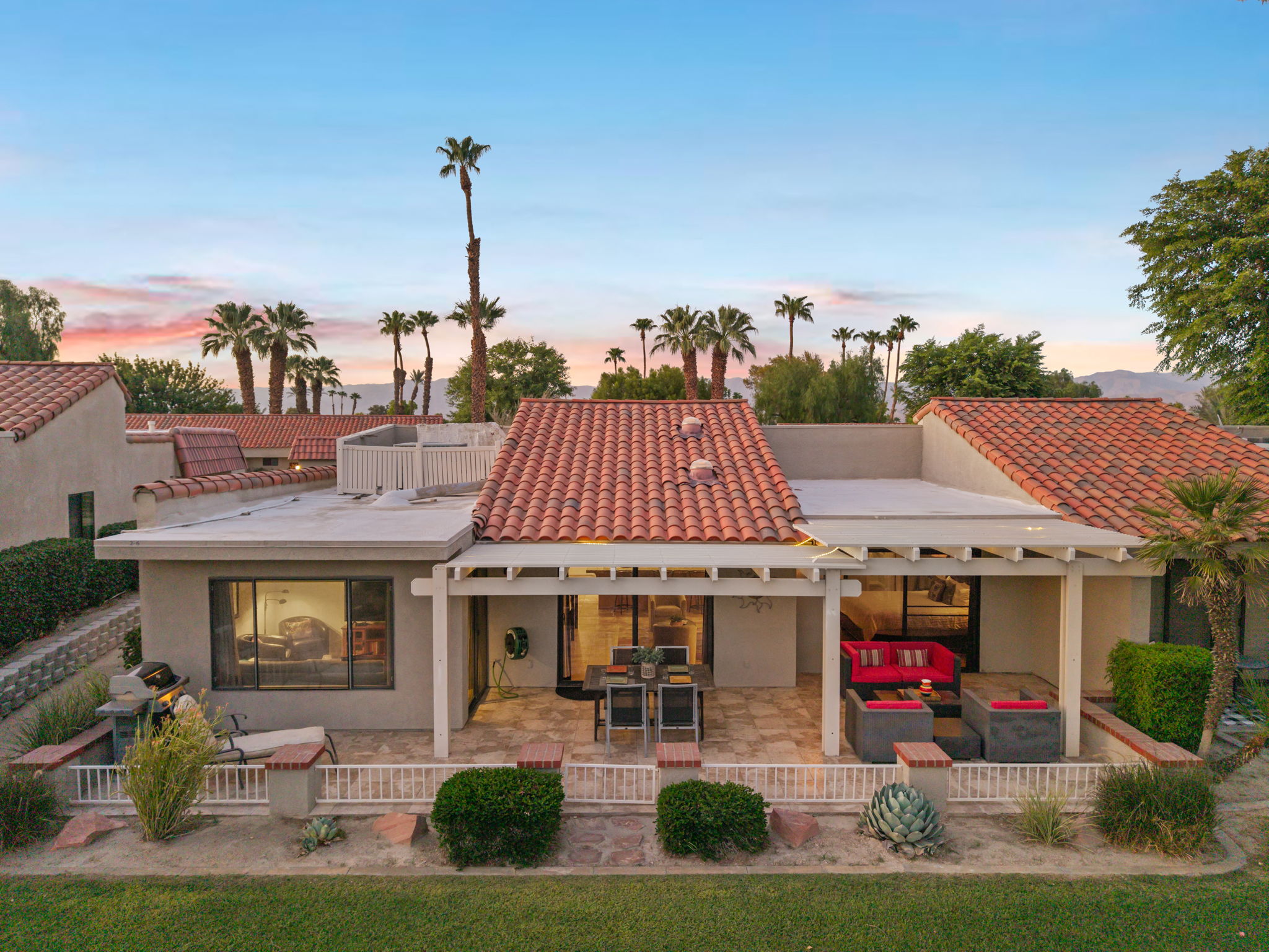  Photo 81