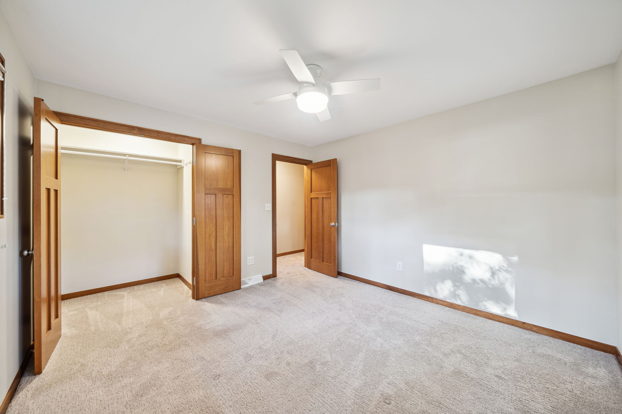 13_Interior