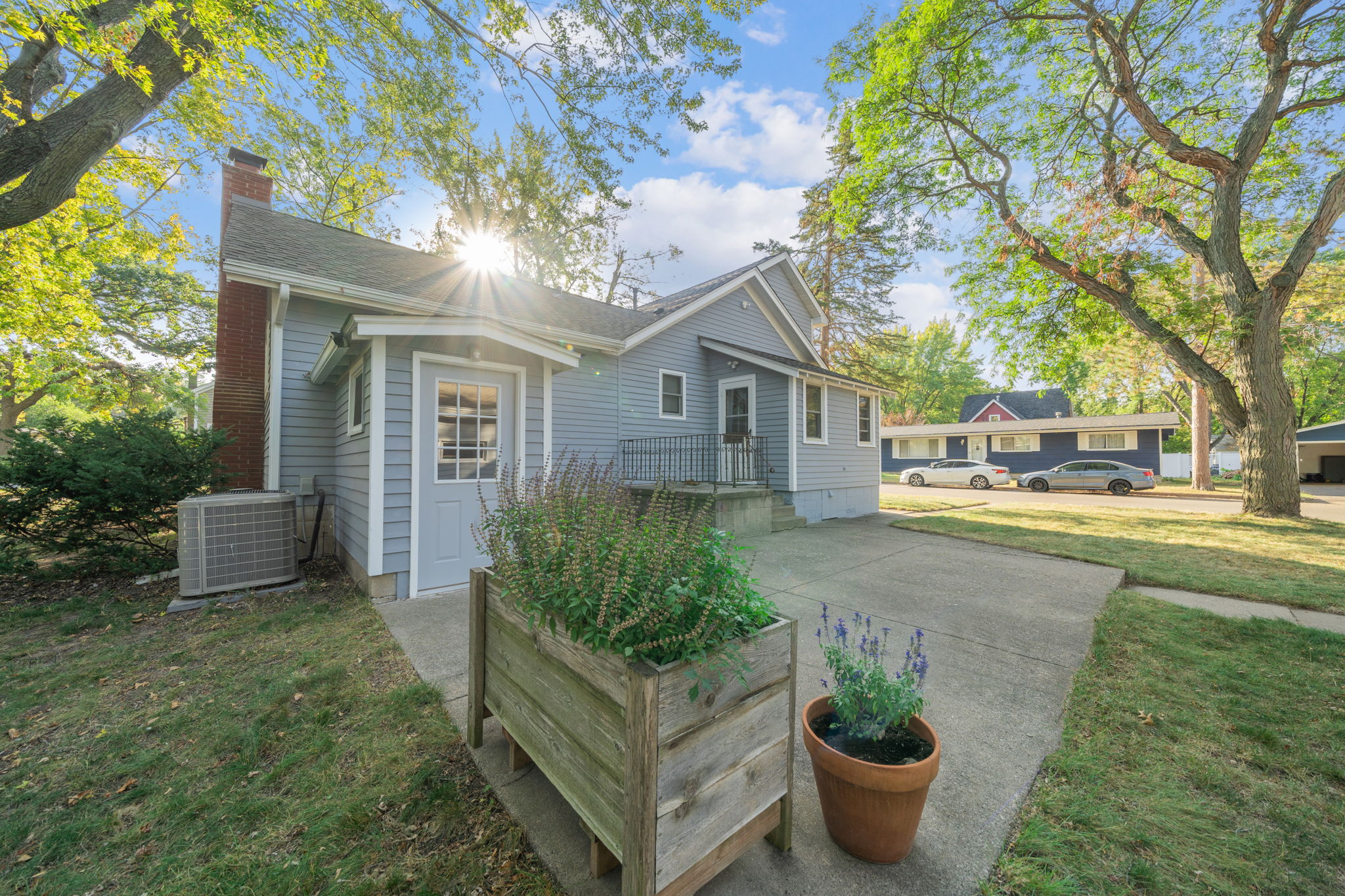 25_Exterior