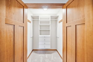 17_Interior