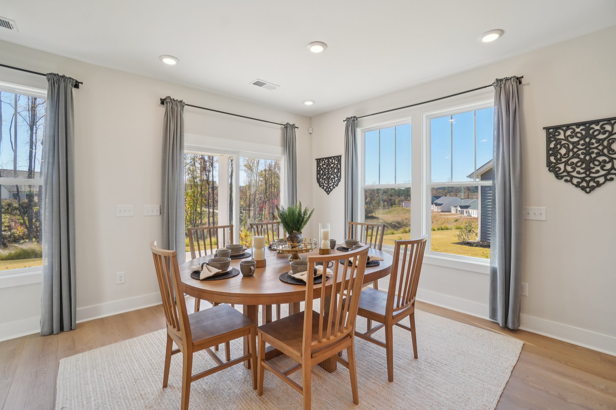 Briggs Dr-S0411-006.jpg