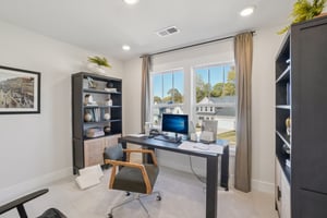 Briggs Dr-S0411-008.jpg