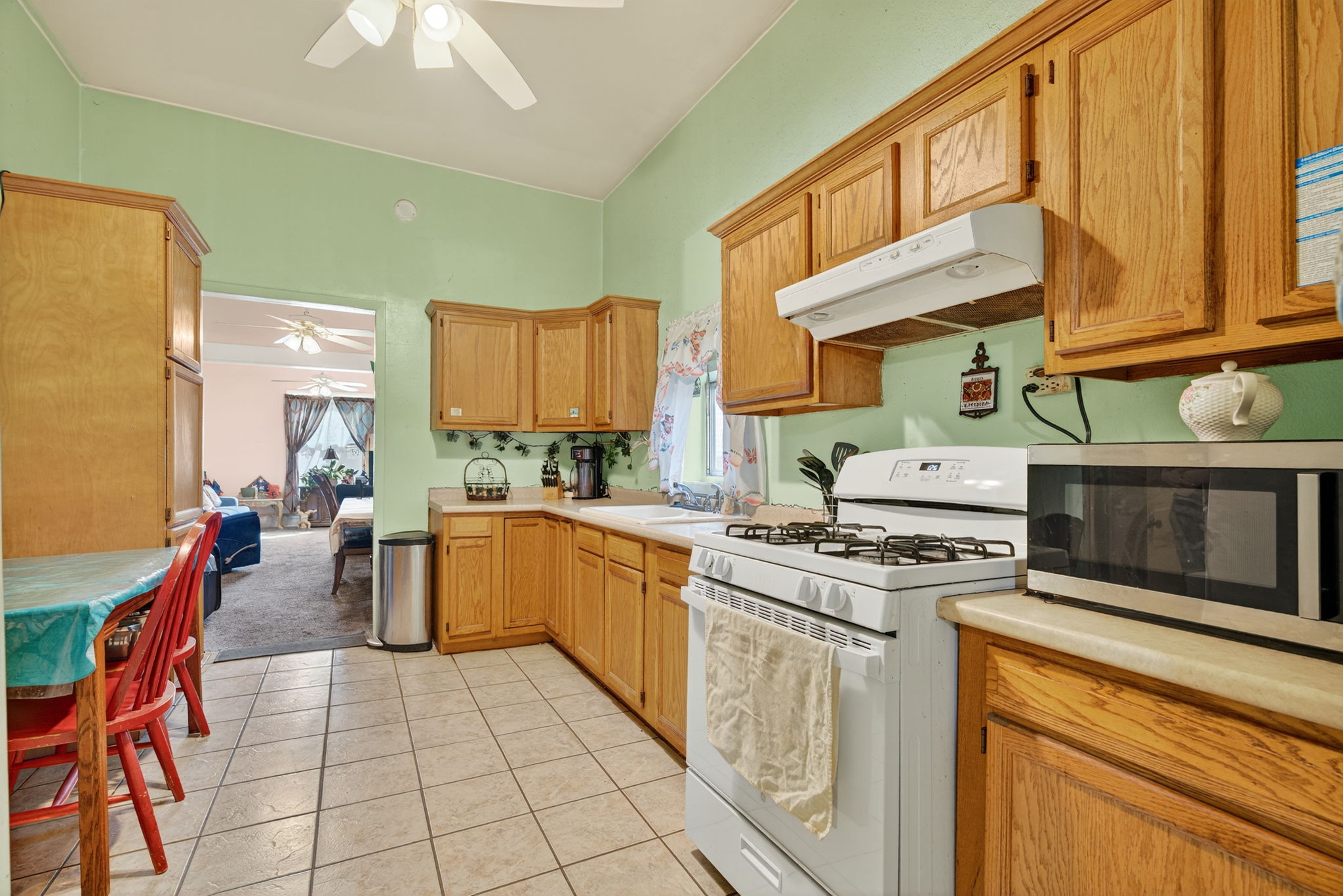 Another view of the kitchen.